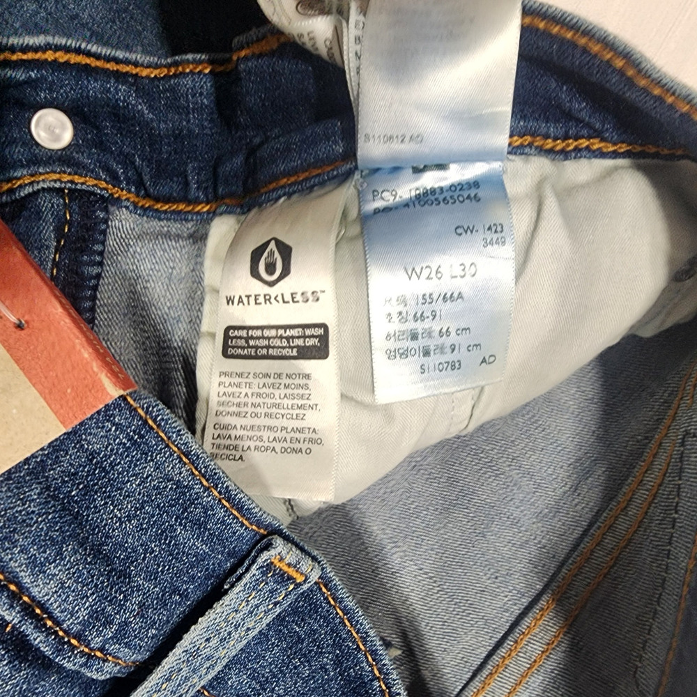 Levi's 724 high rise slim straight jeans size 2 short L26''xW30'' women's - Picture 5 of 8